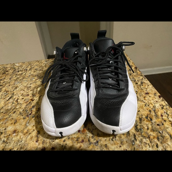 Jordan playoff lowtop 12s - Picture 2 of 3